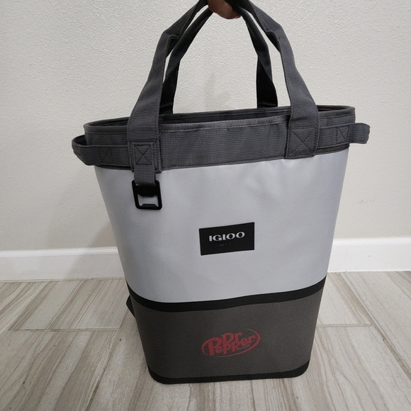Igloo Reactor Portable 46 Can Soft Insulated Cinch Cooler Backpack Gray Tailgate - Picture 4 of 13